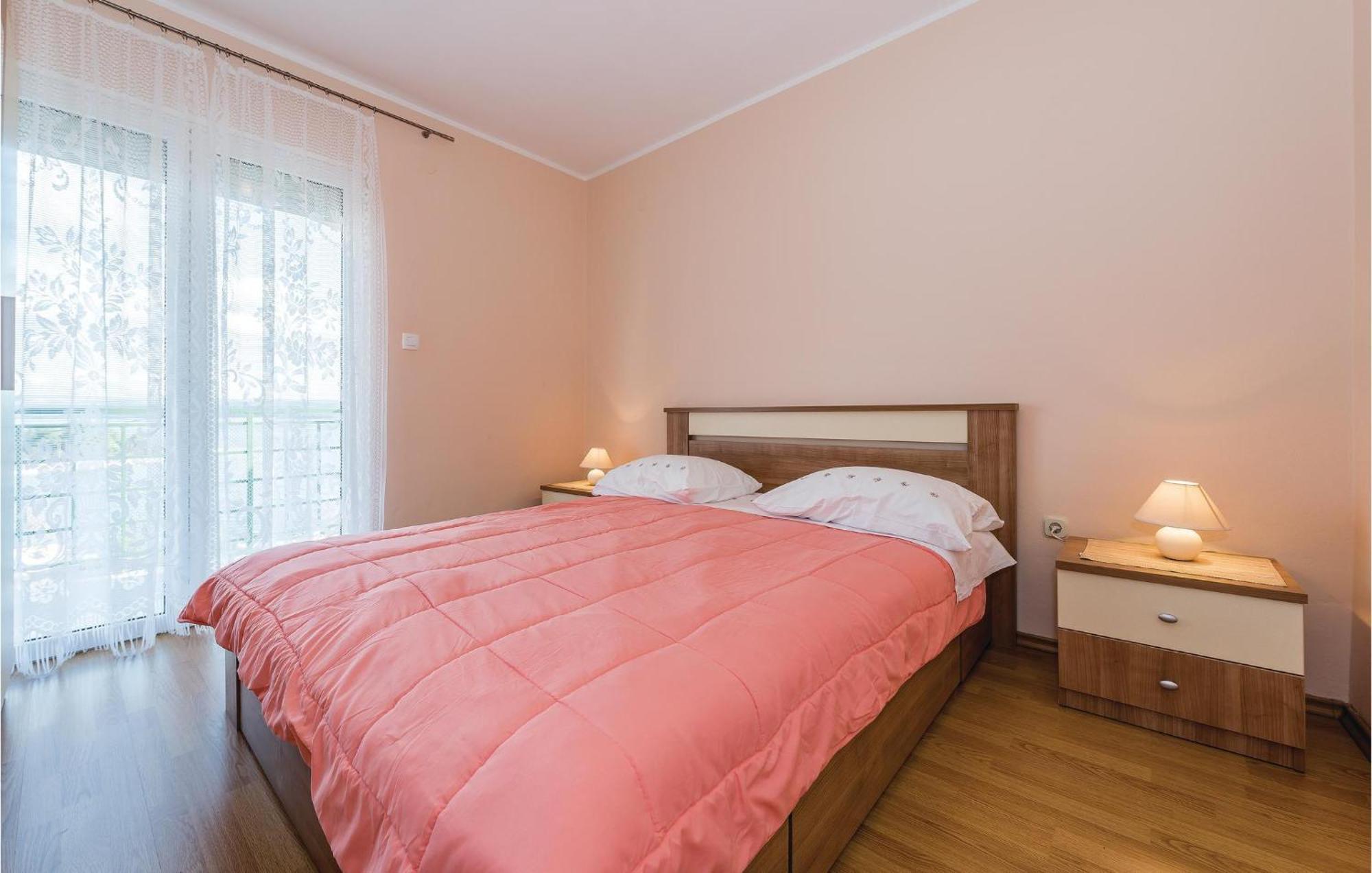 Beautiful Apartment In Raslina With Wifi Exterior photo