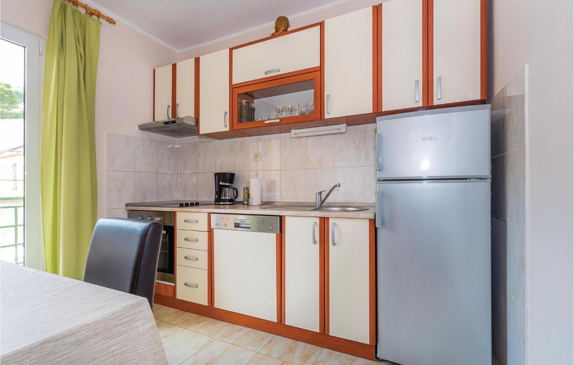Beautiful Apartment In Raslina With Wifi Exterior photo