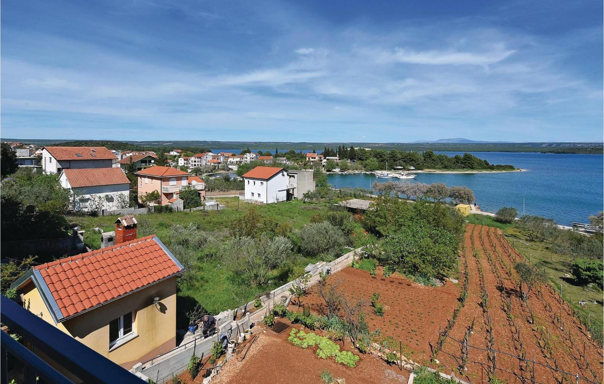Beautiful Apartment In Raslina With Wifi Exterior photo